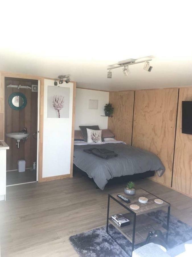 Studio With Water Views Omokoroa Екстериор снимка